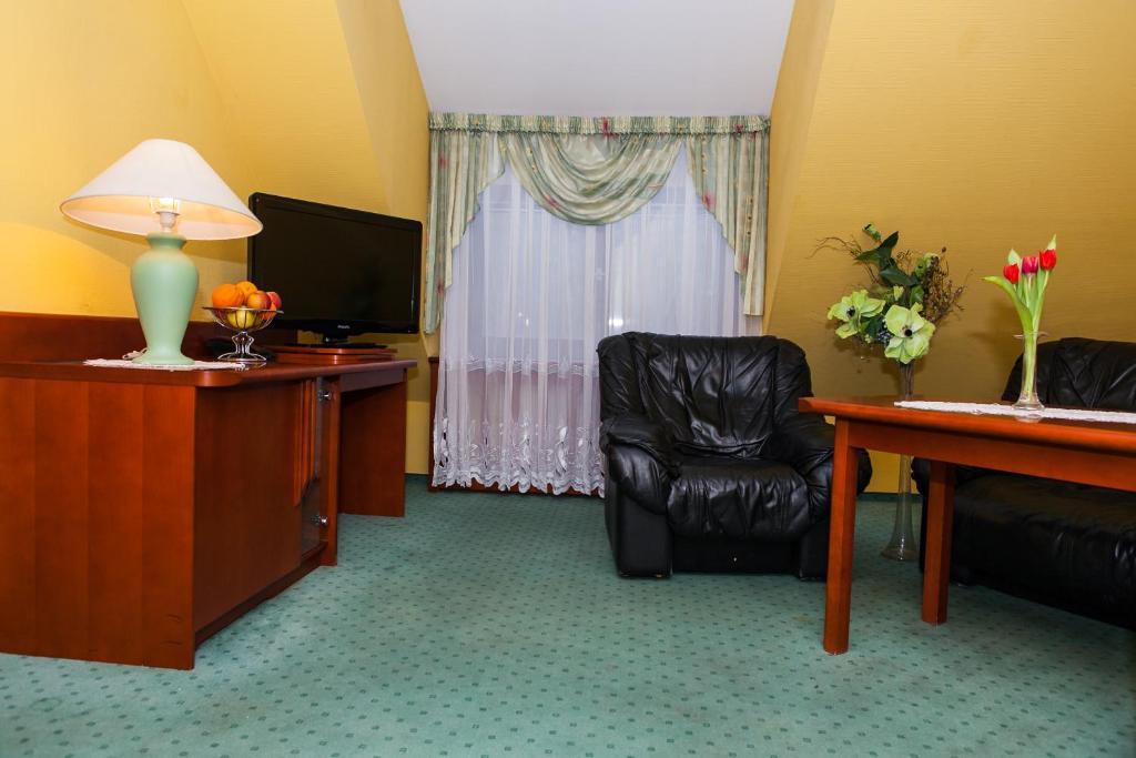 Hotel Rebajlo Piła Eksteriør billede